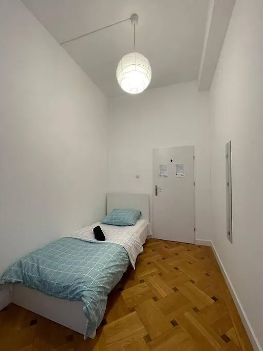 Fantastic Waw - Ns38 Room B Warsaw
